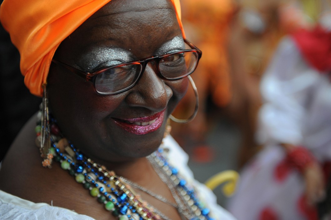 A typical "mama vieja" takes part in the